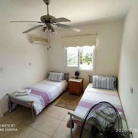 Apartamento Entire Flat Peyia, Coral Bay, Paphos,